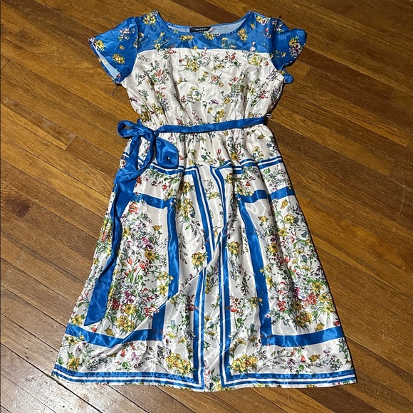 Modcloth Dresses & Skirts - ModCloth Women's Sunlit Reverie Blue Short Sleeve Floral Dress Size Large